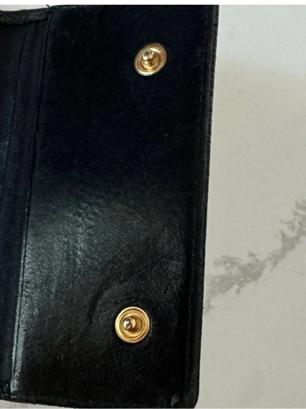 Chanel caviar key holder